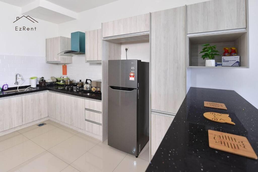 Comfy 3br Near Garden With Wifi Netflix Apartment Taiping