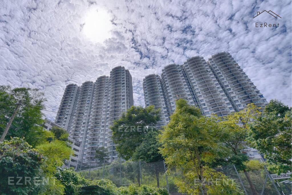 Apartment Comfy 3br Near Garden With Wifi Netflix *