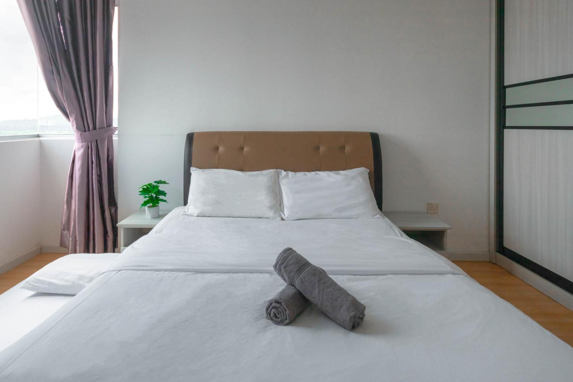 Apartment Comfy 3br Near Garden With Wifi Netflix