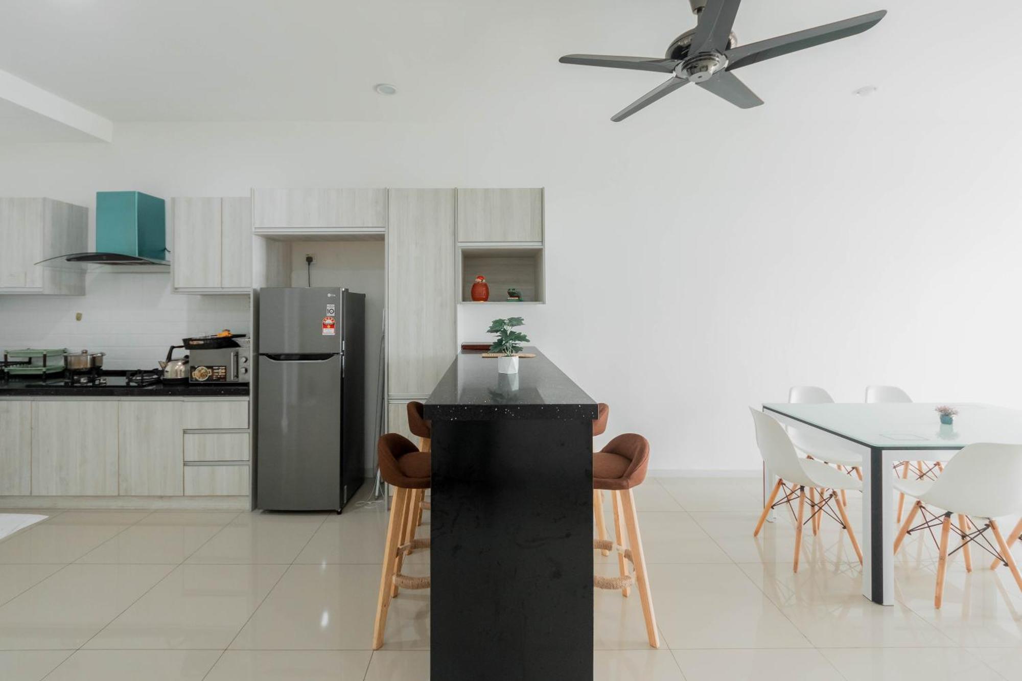 Comfy 3br Near Garden With Wifi Netflix